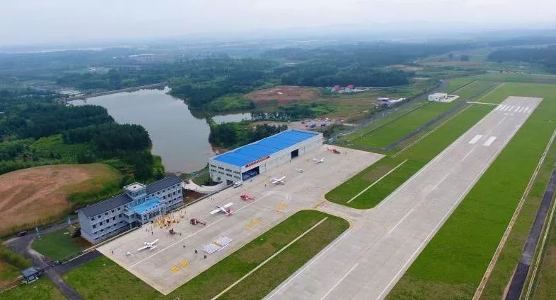 南昌瑶湖机场获A1级通用机场使用许可证