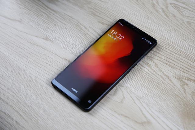 哪款手机拍照比较真实 fee7fce4b3baa8b_w640_h427.jpg