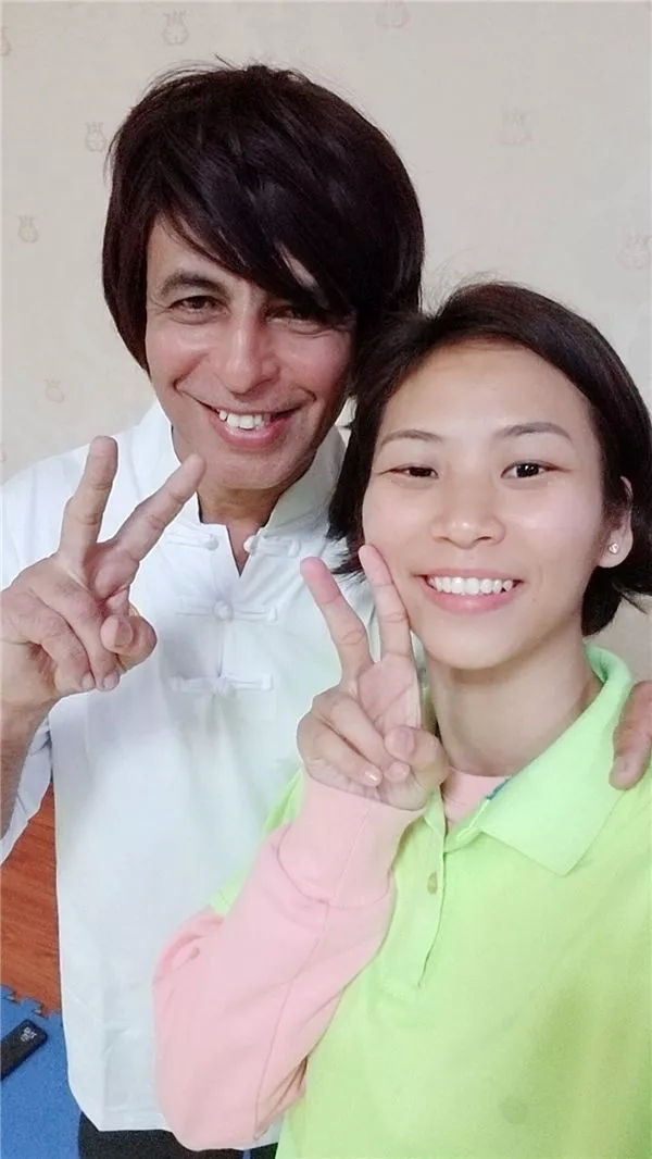 学武术到武度--泰国武打明星王比利求学之路!