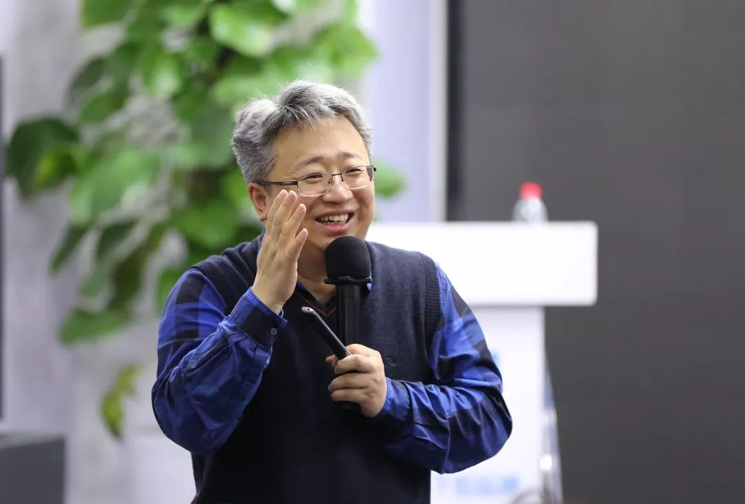 硬核警告|韩都衣舍萝卜来了分享会,赵迎光竟