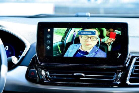 小度车载os是全球首款人车ai交互系统,是百度apollo推出面向量产的