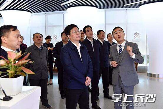 湖南省省长和长沙市委书记 bf7307747e041ea_w553_h371.jpg