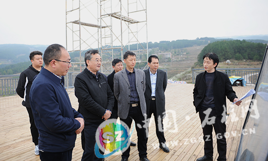 石柱书记蹇泽西:发展产业优先考虑贫困群众利益