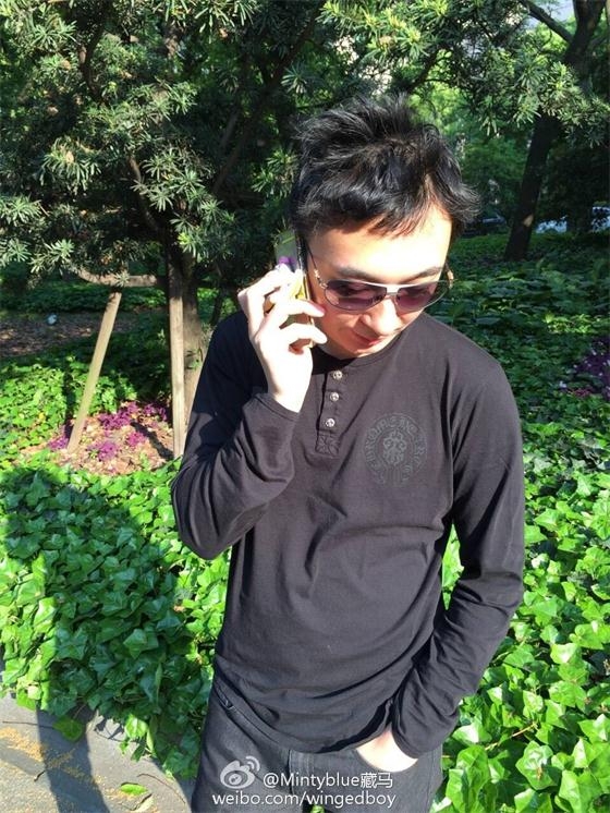 王校长感谢430对IG不离不弃 结婚就送法拉利_