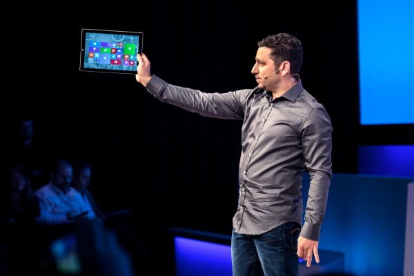 微软下月将推Surface新品 代号“红衣主教”