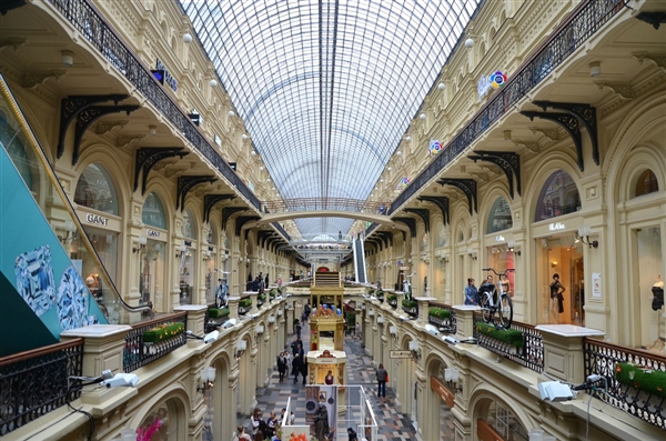 奇葩:同窗开网店 买家要什么就去商场偷