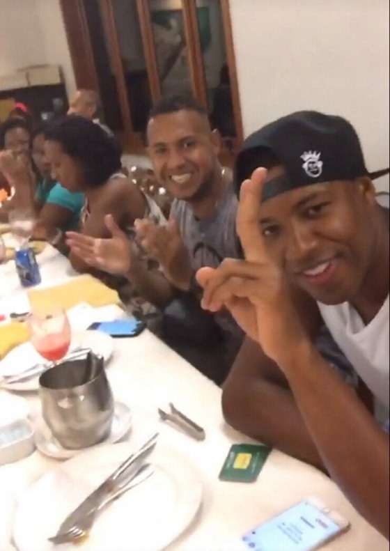 006pXl5Lly1fcfwk9ijtkj30ku0vngp1