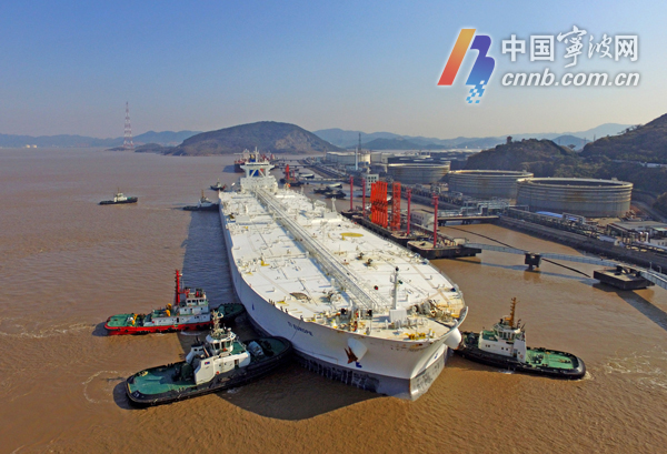 宁波舟山港45万吨原油码头首次停靠全球最大