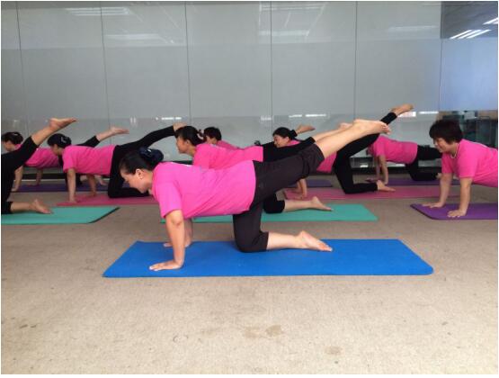 年后多喜娃母婴培训学校开班 造就一批优势月