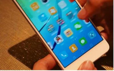 360手机N5:能同时运行100微信的手机