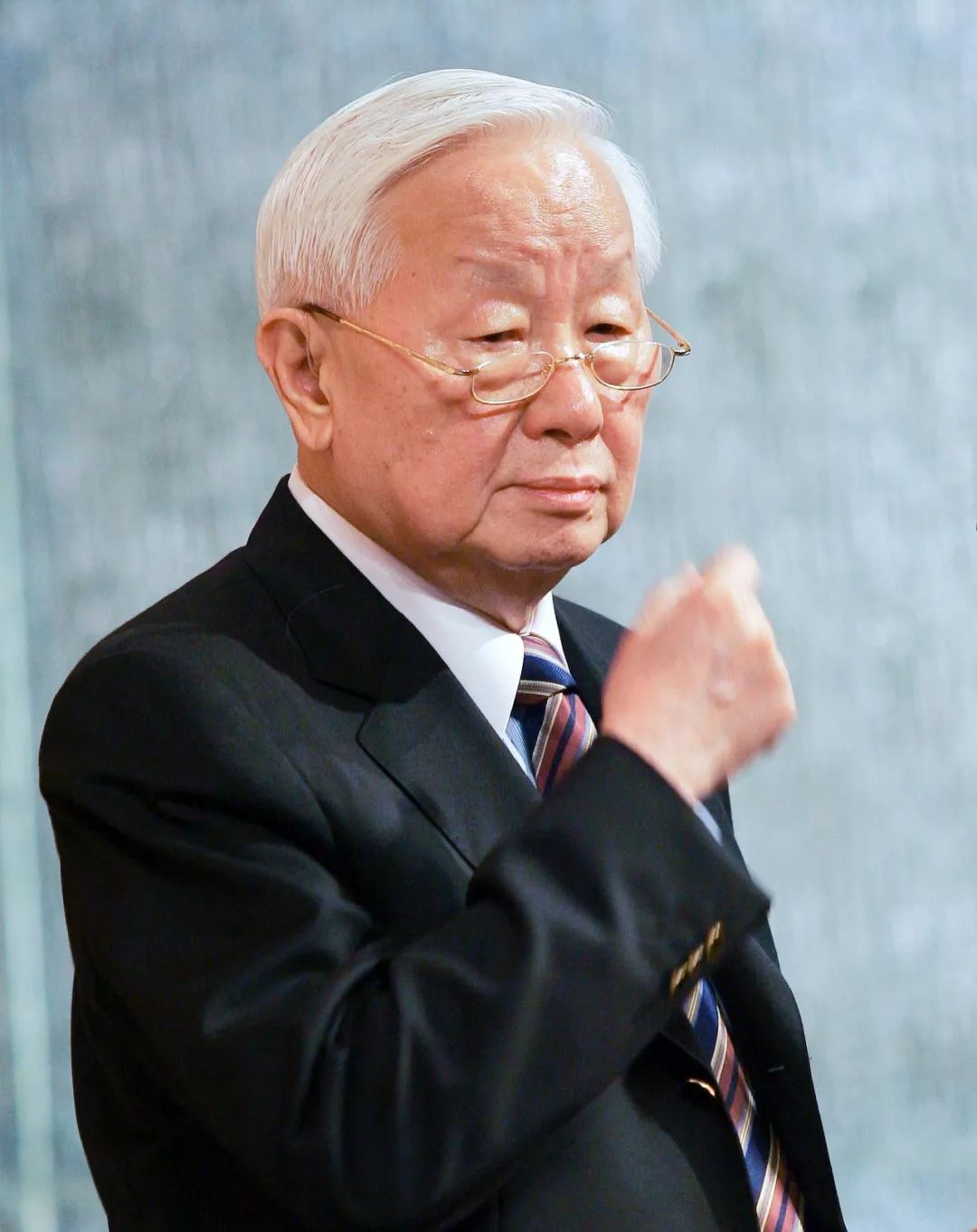 1/34被誉为台湾"半导体教父","芯片大王"的台积电董事长张忠谋于5日