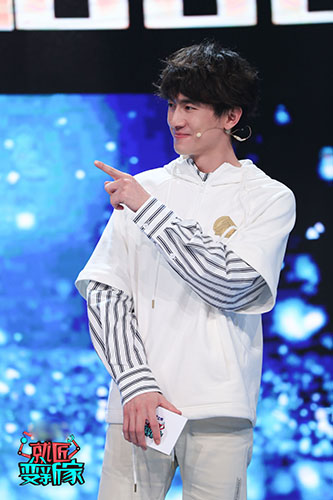 黑暗料理王遭遇小厨神林更新自曝新房刷新中