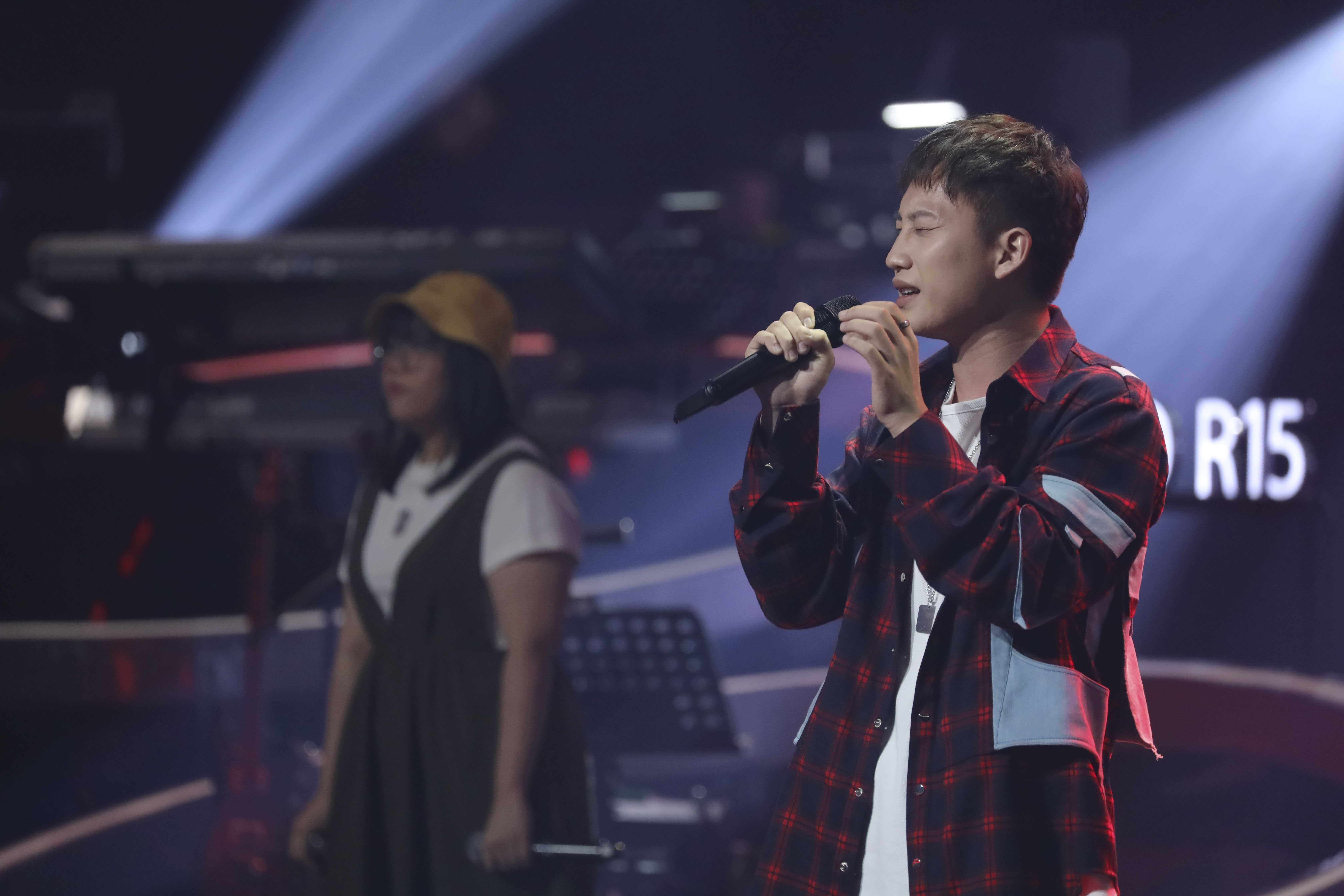 "暖场小王子"怀揣"鸟巢梦" 成周杰伦战队黑马