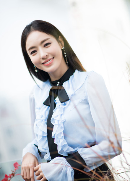 韩剧内在美各番霸屏女二却靠摩登烟熏妆圈粉一片