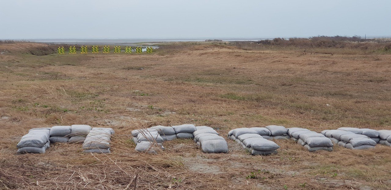 台军"反登陆"演习阵地曝光 被批"过家家"_凤凰资讯