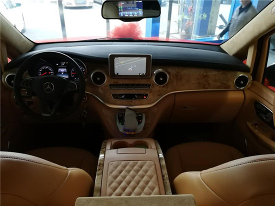 宁波奔驰v260l加长改装商务车mpv六座 高经理 ：19967484301