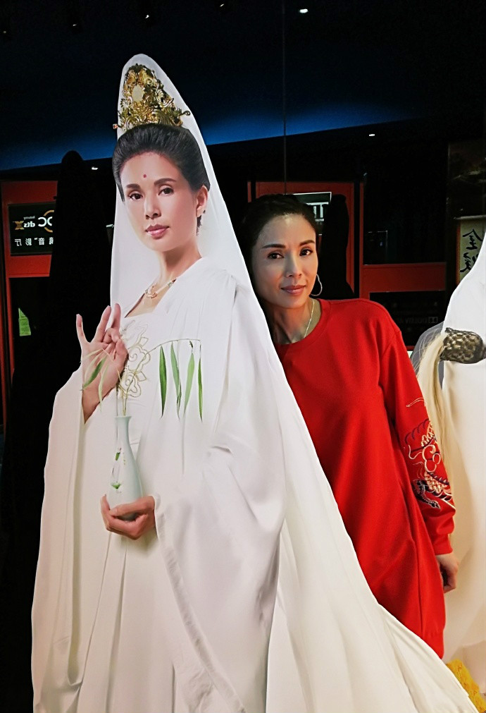 段譽(yù)神仙姐姐再聚首！李若彤陳浩民22年后再度同框