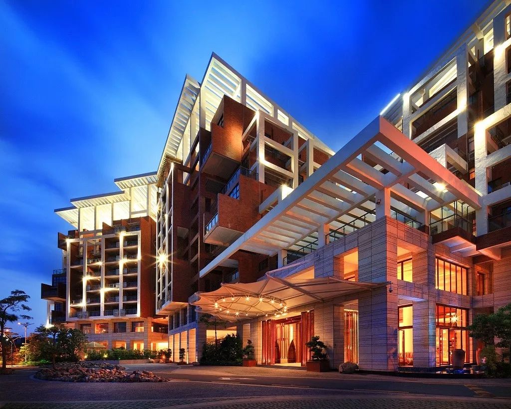 情人节后酒店圈的一场"闪婚" 能否吹皱单体酒店"脱单"的一池春水 | 凤