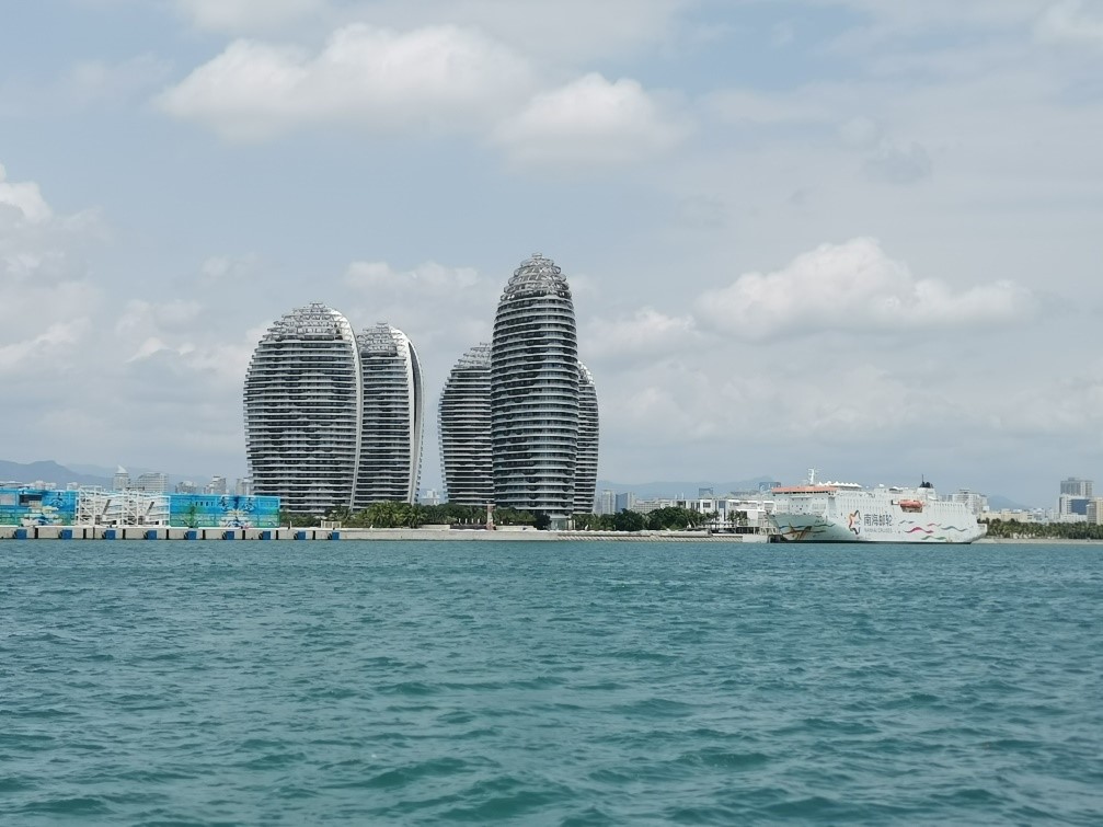 图：三亚凤凰岛，被期望比肩迪拜的梦幻之岛。&nbsp;王沧海摄