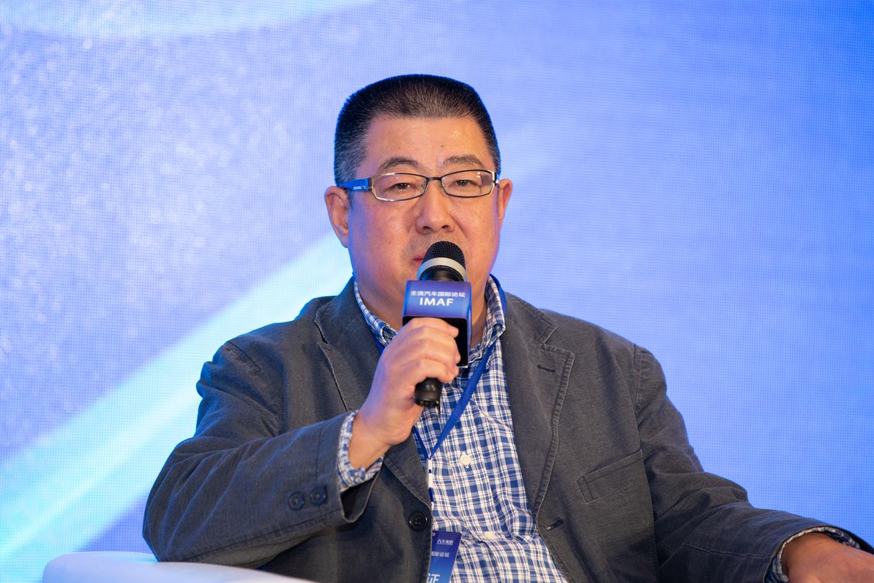 云度新能源汽车股份有限公司副总经理兼营销中心总经理张洪岩认为