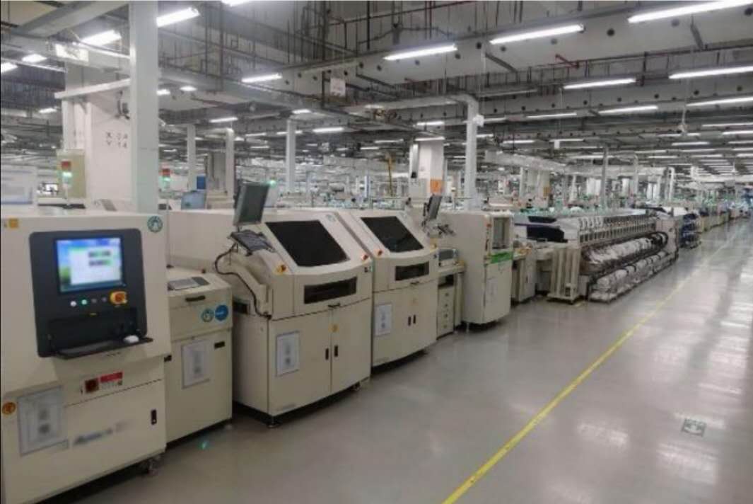 实探华为南方工厂手机生产线:生产不受影响