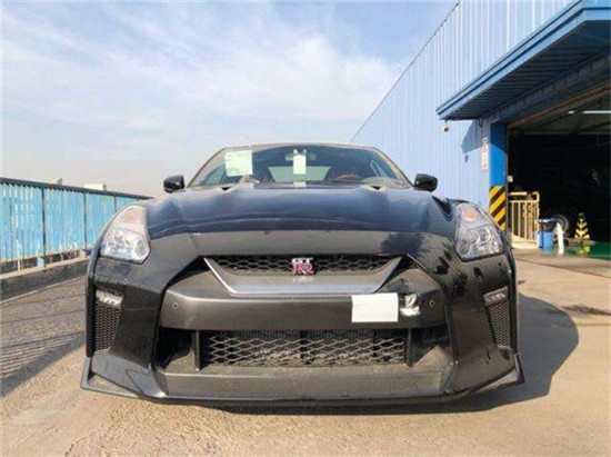 全新2019款中东版日产GTR 全轮驱动解析