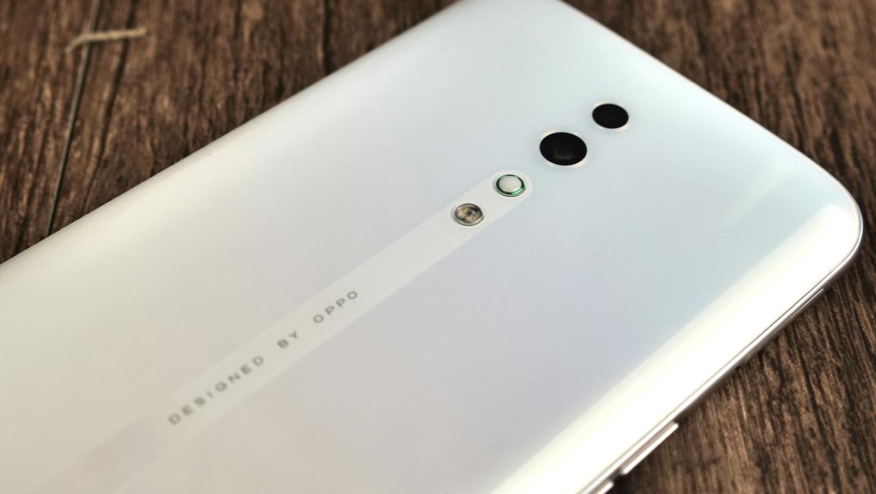 oppo reno z评测:年轻人的拍照神器 时尚也出色