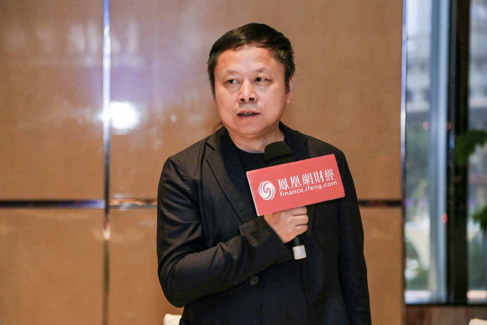 刘春全球经济形势复杂期待梧桐夜话能够贡献真知灼见