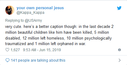 美军发布男童戴头盔唱军歌视频挨批:像虐待儿