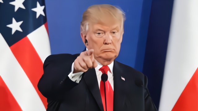 特朗普回怼英驻美大使：骂我无能 我也可以揭你老底