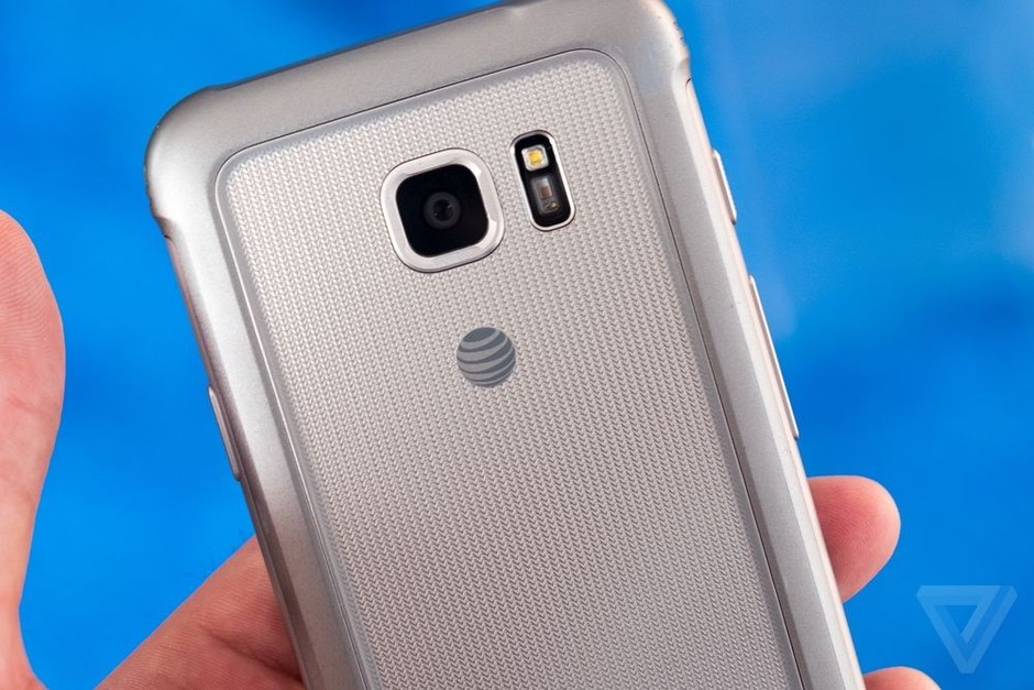 三防版三星s7 active图赏:配4000mah电池