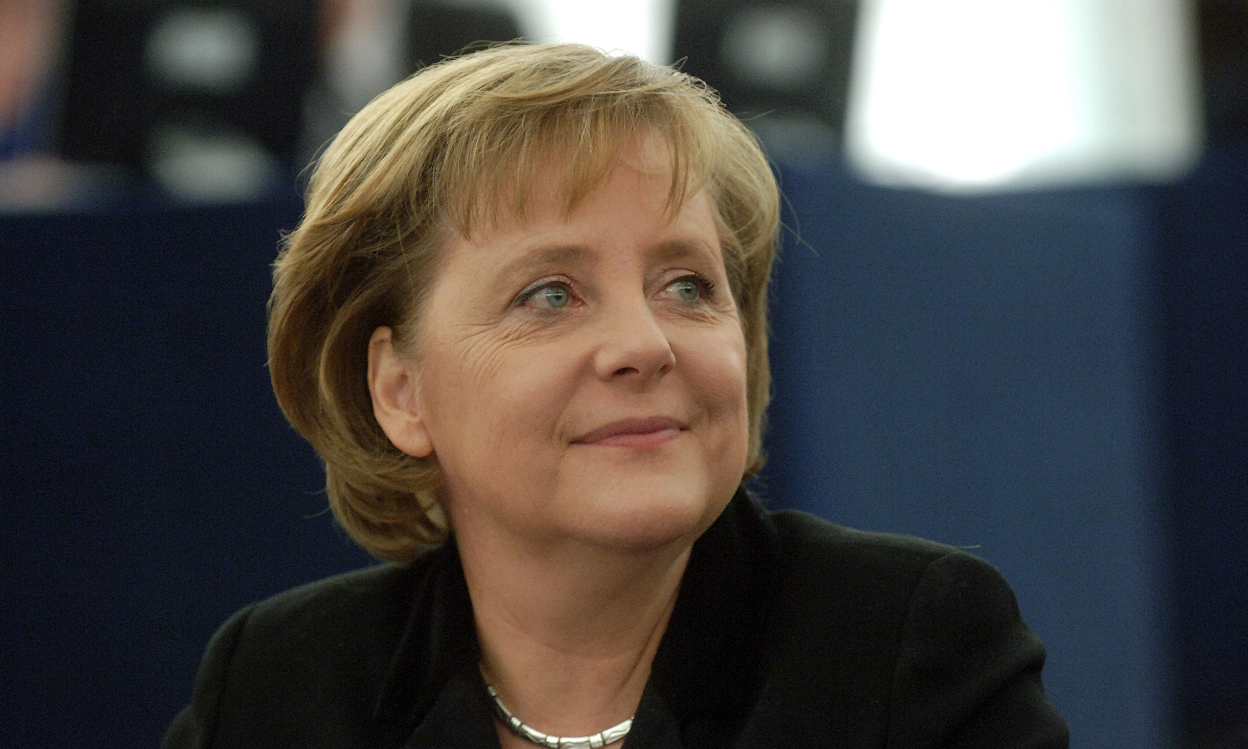 埰珣雔   周二(6月28日),德国总理默克尔警告英国不要对未来与欧盟的