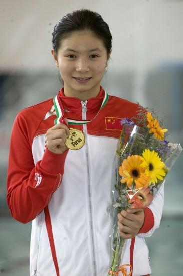 【中国·何姿】外表清丽,笑容纯净的跳水美女何姿赛前意外受伤,但她
