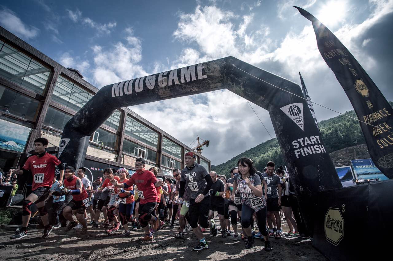 2016 mud game由枪换炮,让你酸爽到尖叫