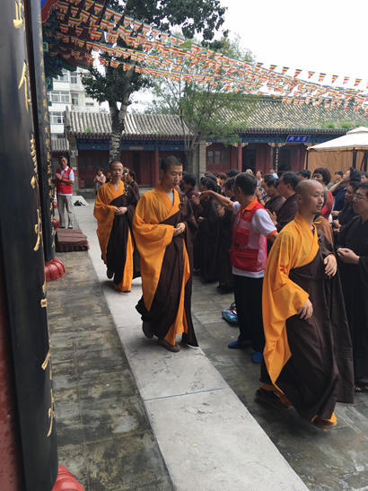 资讯慈悲的法师们 最后,由乐善妙觉院住持上印下良法师亲自开示,引领