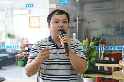 厦门市脊髓损伤者"中途之家"创办人谢启明先生