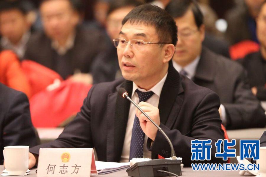 两会代表委员畅谈大西安建设推进简政放权效能革命