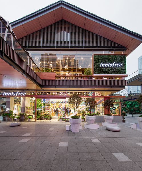 陈都灵董力清新助innisfree成都旗舰店