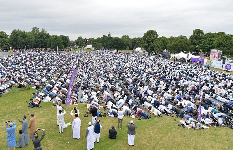 英国举办欧洲最大开斋节活动 超10万穆斯林参加