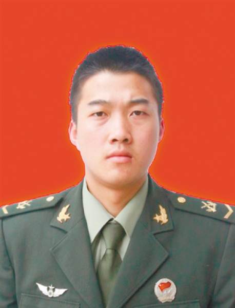 重庆站政务原标题 巴渝子弟兵八一光荣榜 黎云飞