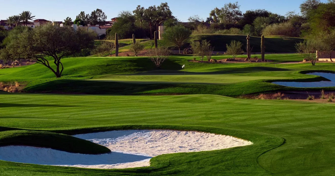 凤凰公开赛举办球场18洞美景 俯看经典第16洞