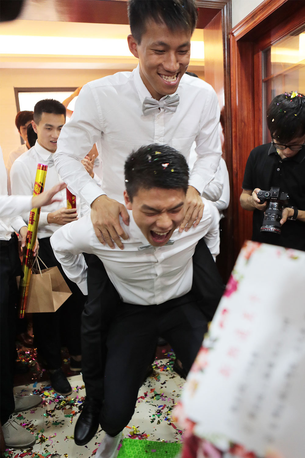 史上最快抢亲团上线苏炳添献吻新娘