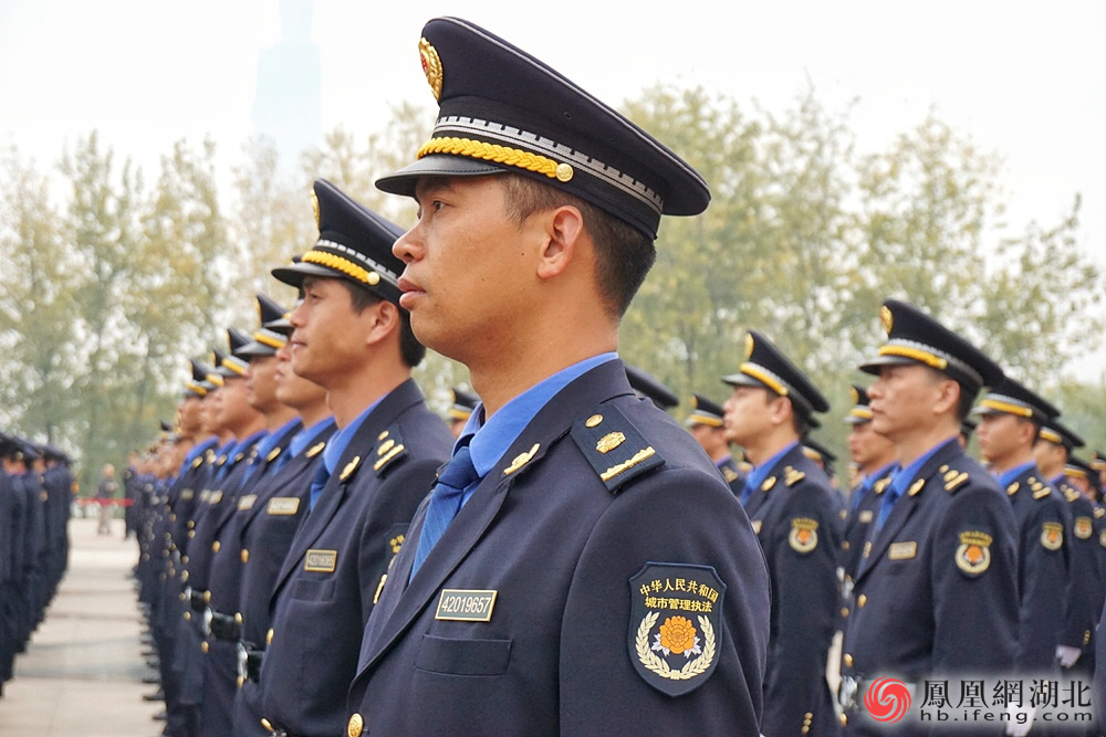 中国城管统一制服图片