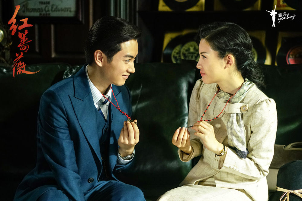 红蔷薇杨子姗陈晓重逢热吻用生命拍戏溺水险窒息