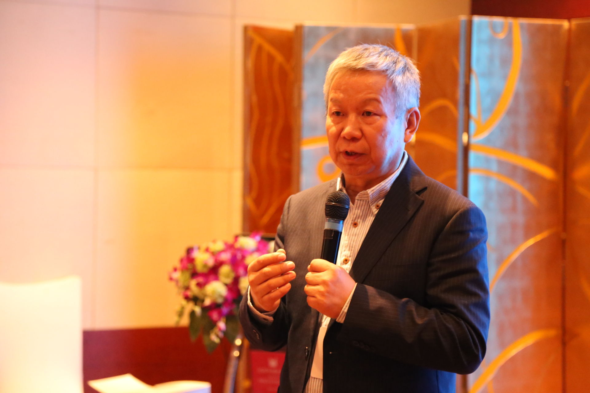 中科院研究员金锋