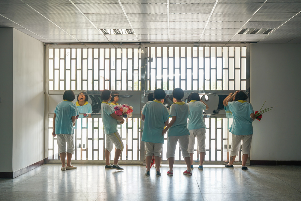 1/116月26日是国际禁毒日,四川女子强制隔离戒毒所内,几个女孩在出