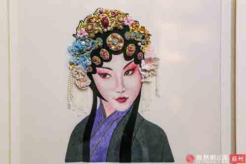《绣出:一片天》-2018青年法绣艺术展_手机凤凰网