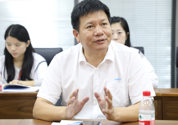 杰克控股集团副总裁陈华贵介绍说,从2009年开始,杰克走上国际并购之路