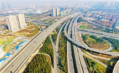 位于东三环的官厅立交桥四通八达(资料图片) 记者 张宇明 摄原标题