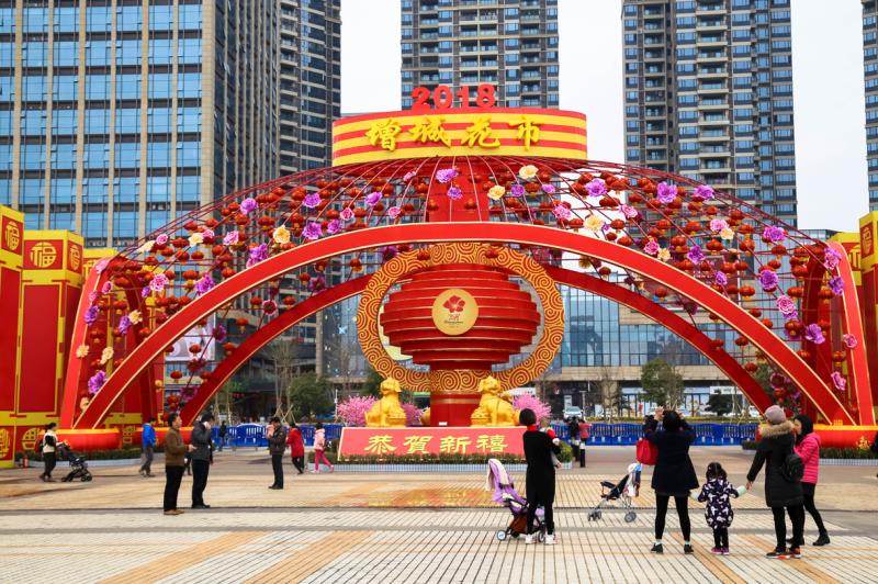 广州增城迎春花市1月29日举行共设置157个摊位